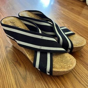 Lucky Brand Wedge Sandals